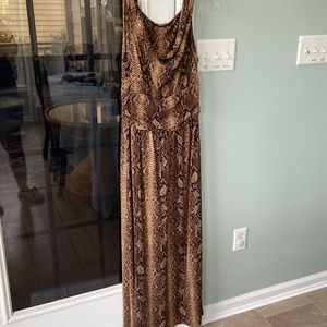 Vince Camuto size medium sleeveless maxi dress Browns and black
